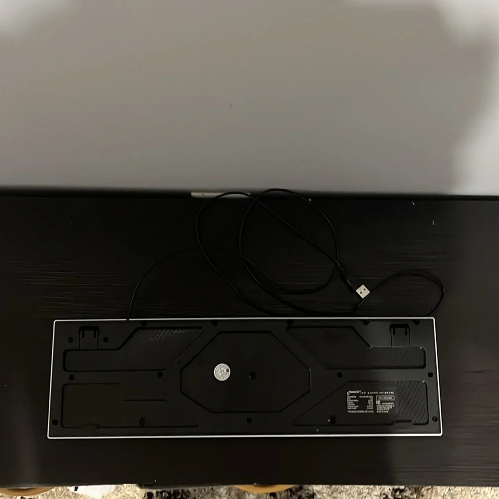 Black keyboard that has to be plugged in to work!